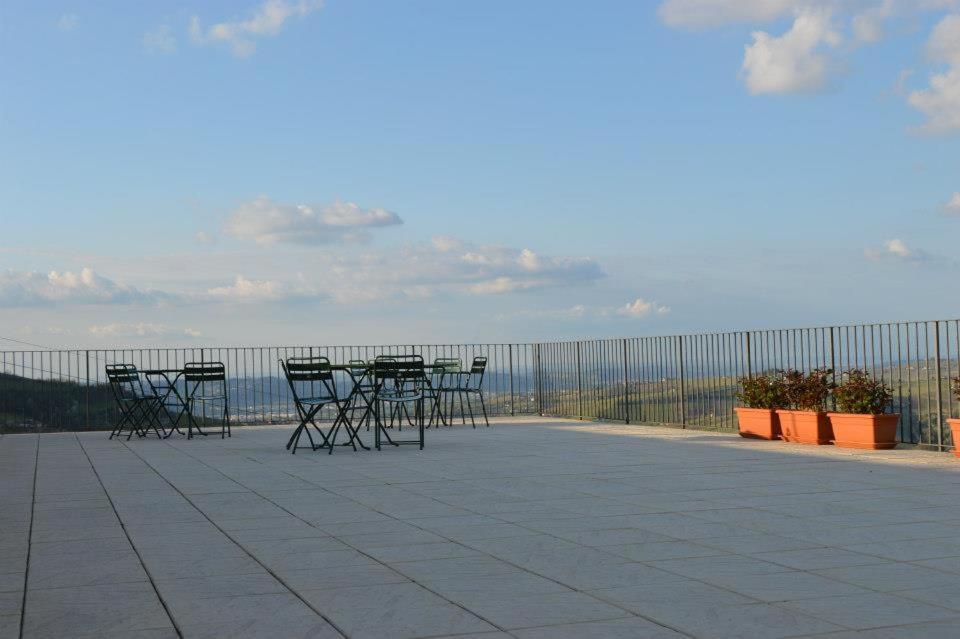 Agriturismo Cascina Rabalot Диано-д'Альба Экстерьер фото